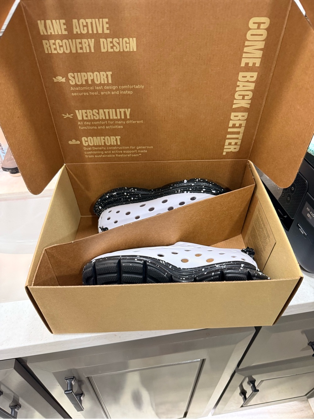 Kanes Revive Shoes w-7 m-5
